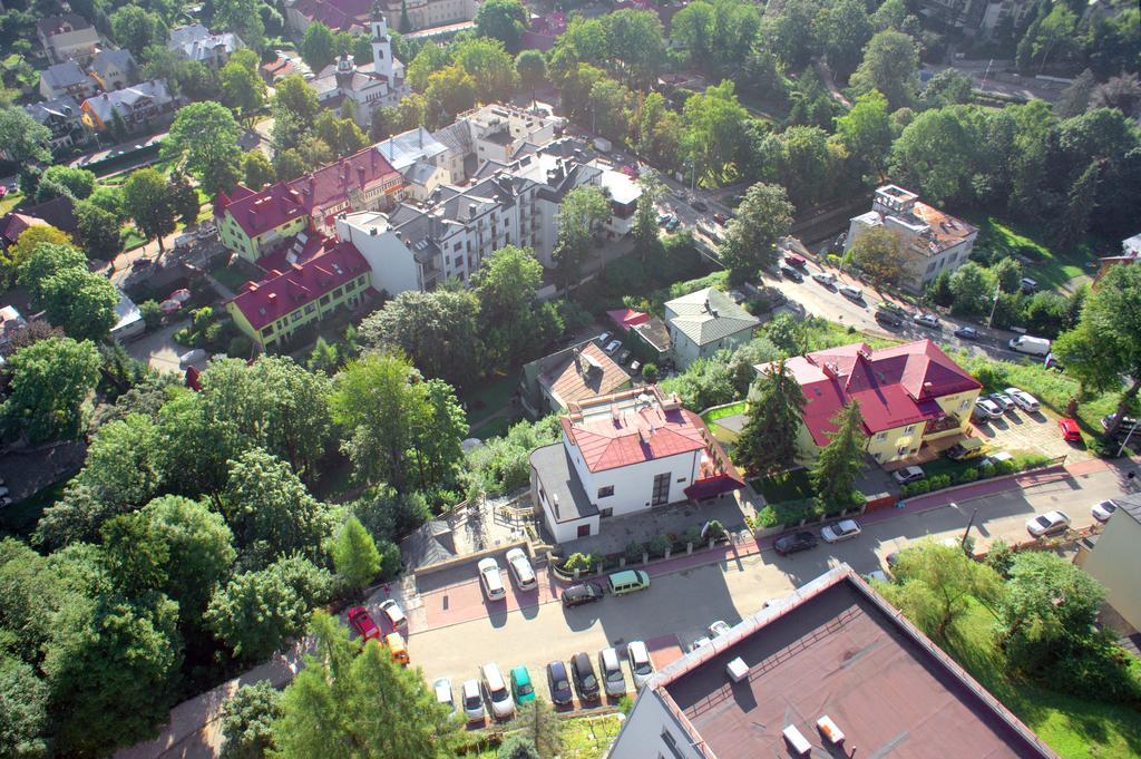 Urocza Art Pensjonat Krynica-Zdrój Esterno foto